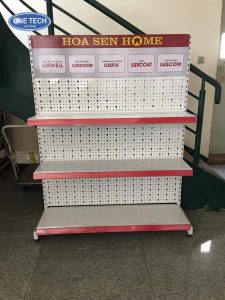 Perforated Back Panel Rack With Wheels 2