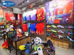 Display Shelves For Nearly 30 Dong Luc Sport Stores 13